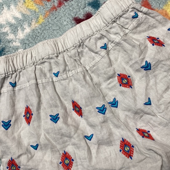 Johnny Was embroidered linen shorts - Picture 6 of 6